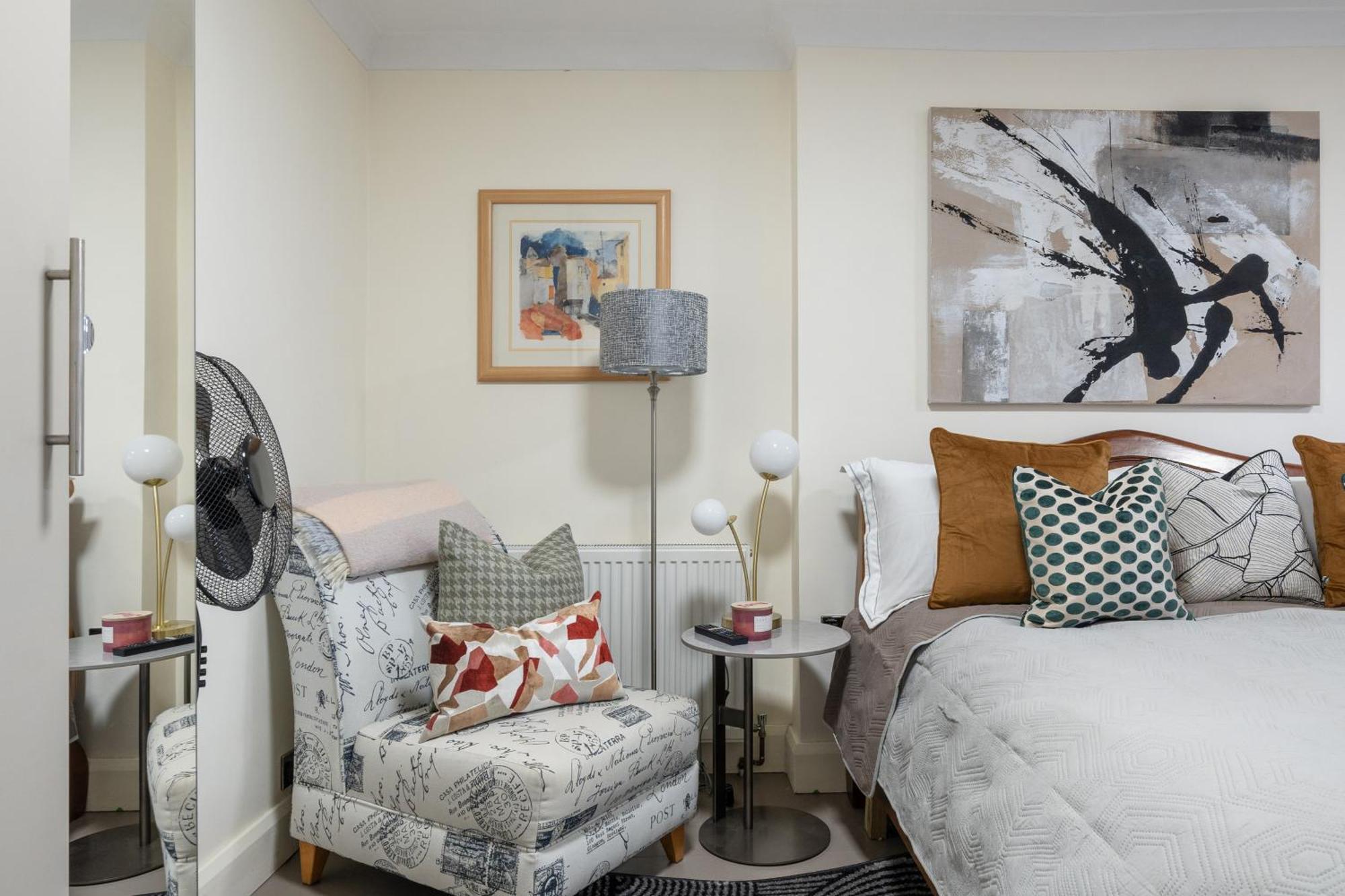 Leamington Park Studio With Parking Londra Exterior foto